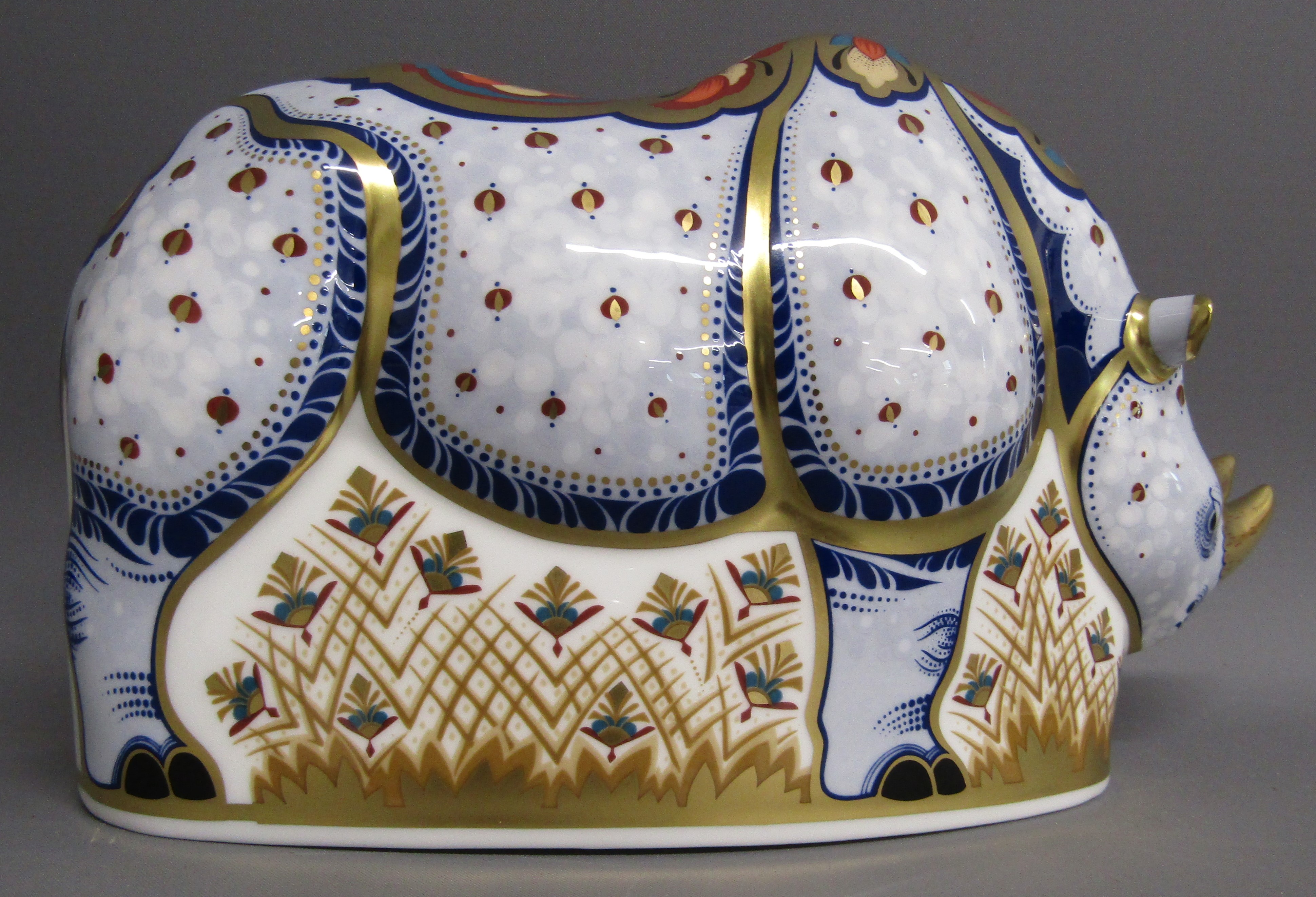 Royal Crown Derby Endangered Species 'White Rhino' paperweight limited edition 910/1000 - Image 4 of 7