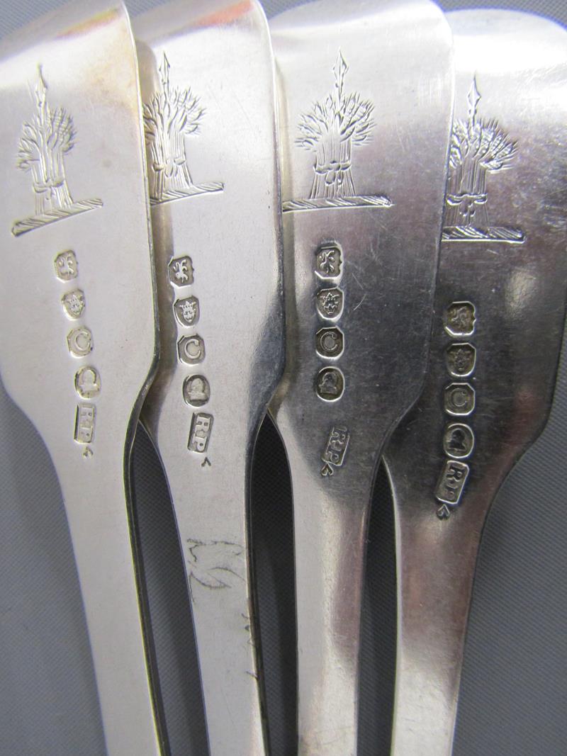4 Richard Poulden silver forks London 1818 - total weight 8.5ozt - Image 4 of 5