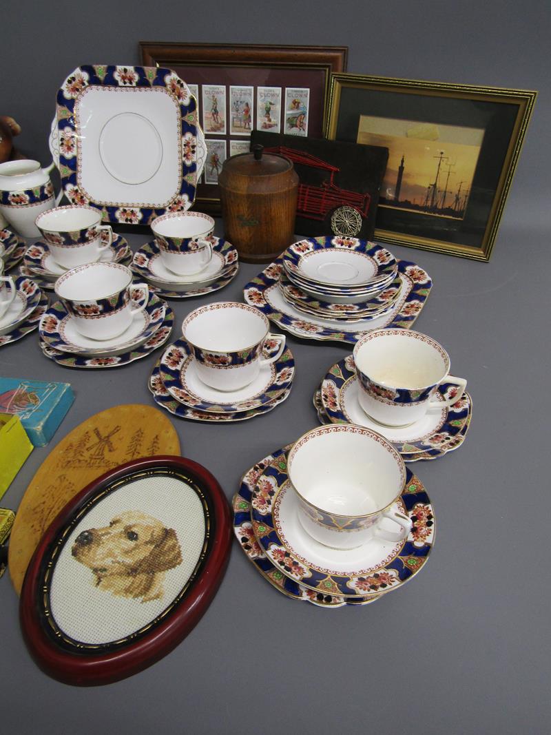 Mixed collection includes Tartan Crystal, tea set Made in England 1006, framed Tadd's cigarette - Image 5 of 6