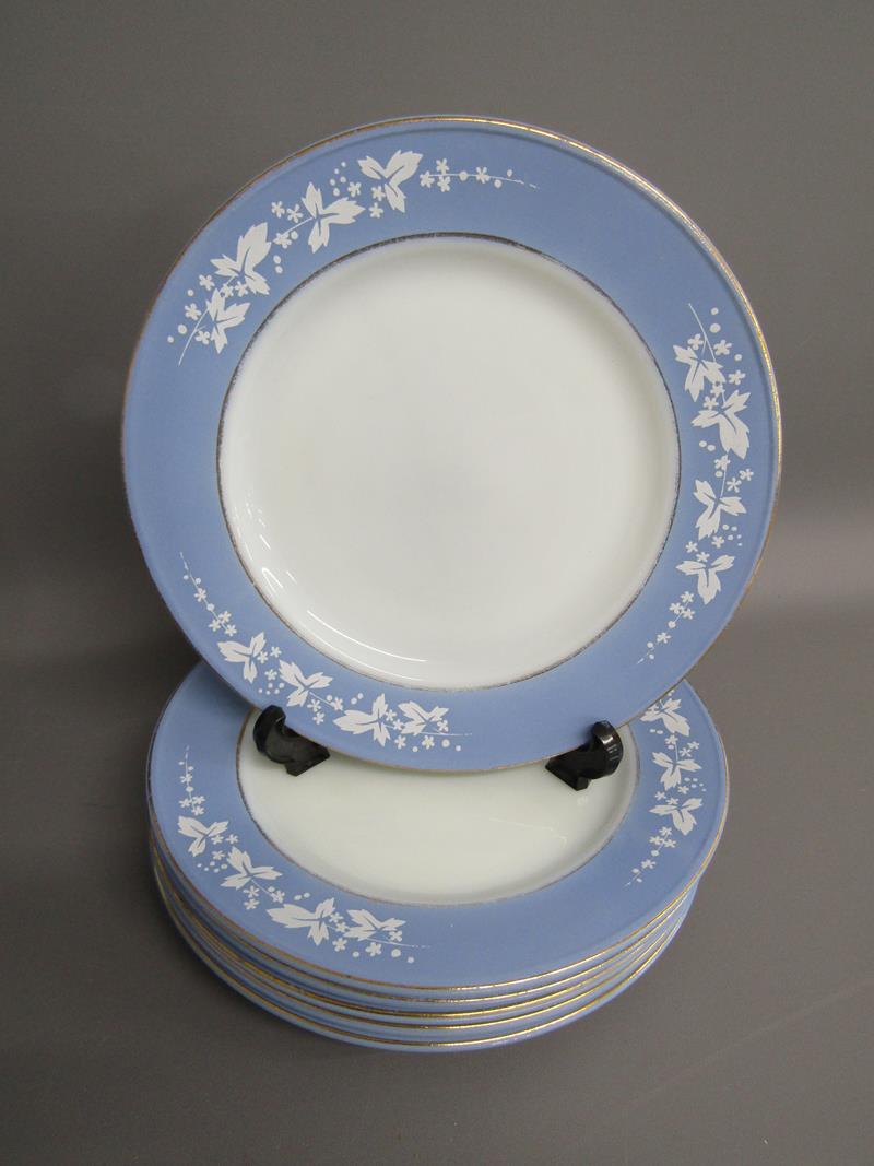 Pyrex JAJ blue and white ivy / hawthorn design cooking dishes, oval plate, dinner plates, salad - Image 4 of 4