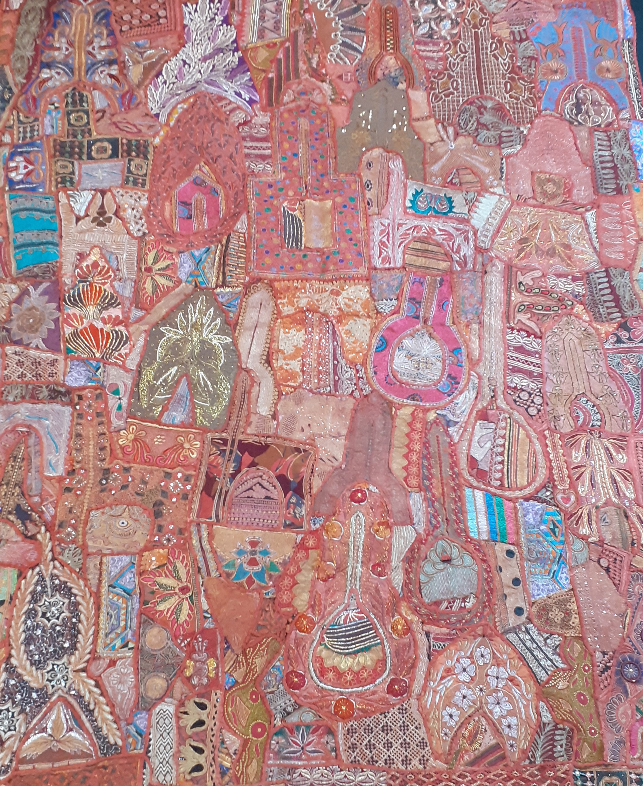 Large 20th century Indian patchwork bedspread / wall hanging / kantha throw, made up of hand made - Image 4 of 6