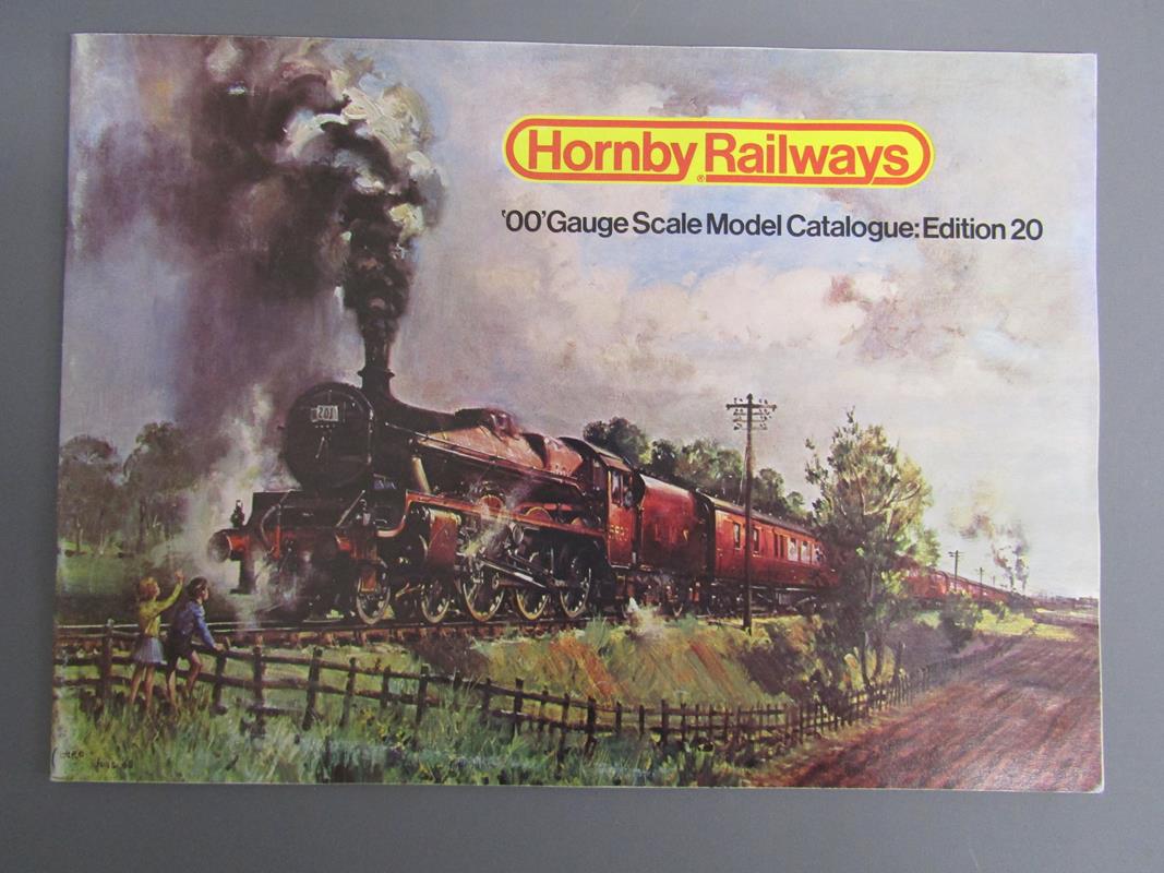 Hornby 'Iron Duke' 70047 train set includes carriages 34100 & 15210 - Image 2 of 10