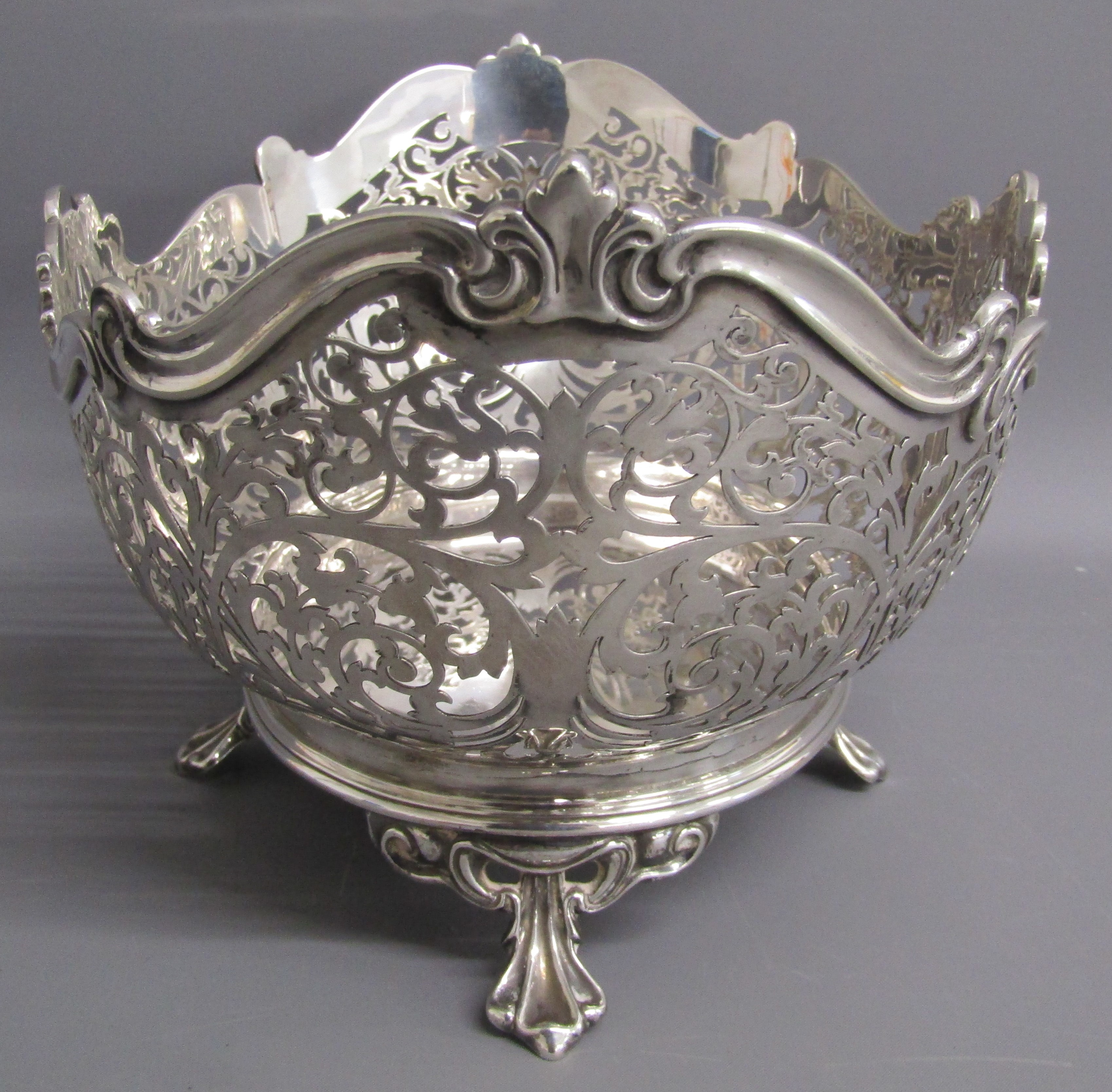 Atkin Brothers Sheffield 1927 silver footed bowl with pierced decoration - approx. 27.5cm x 19cm x - Bild 4 aus 11