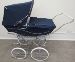 Silver Cross Kensington navy coach built pram with detachable chassis - as new