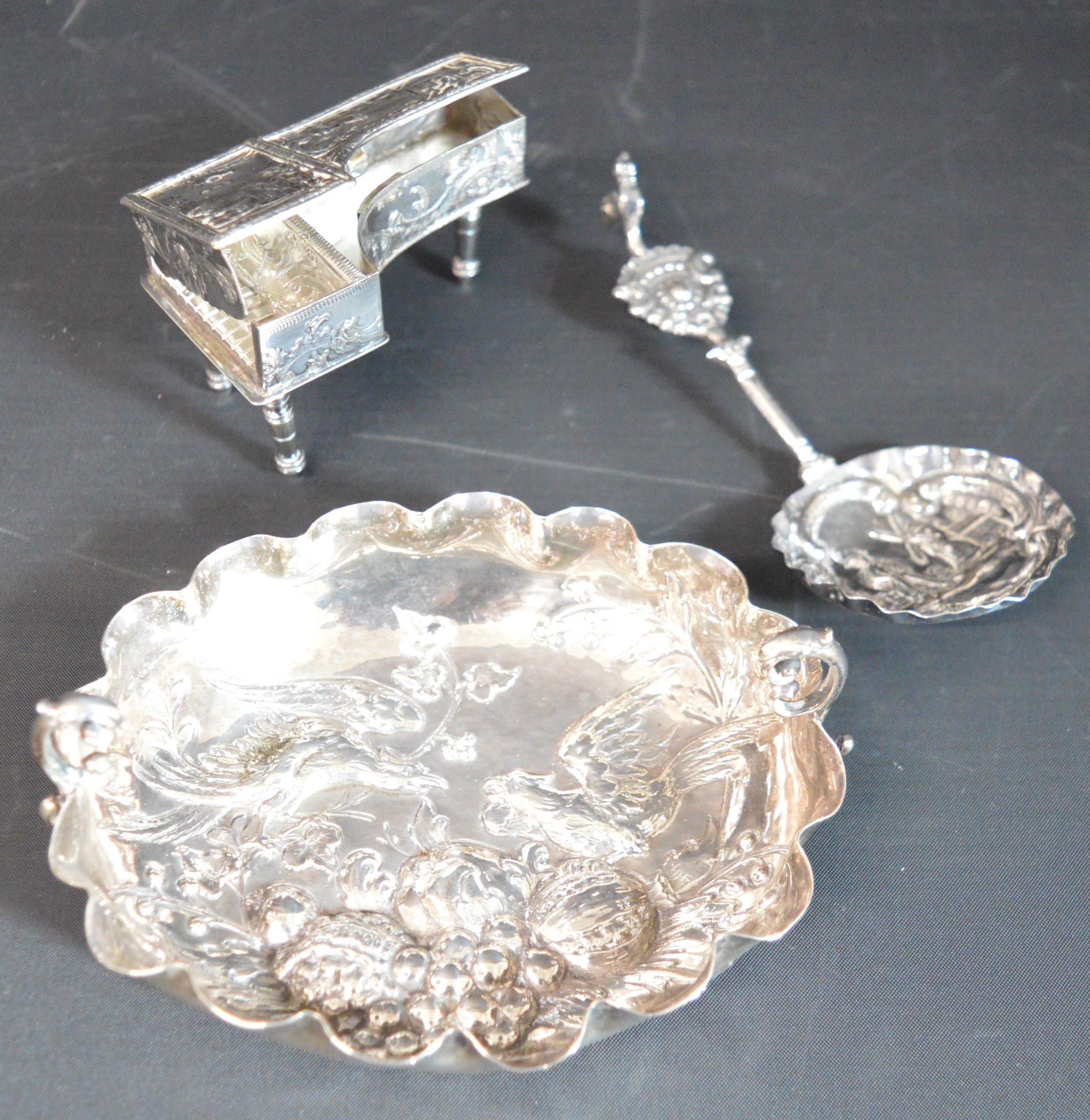 19th century silver twin handled dish with embossed bird & flower decoration, bearing 930 mark and