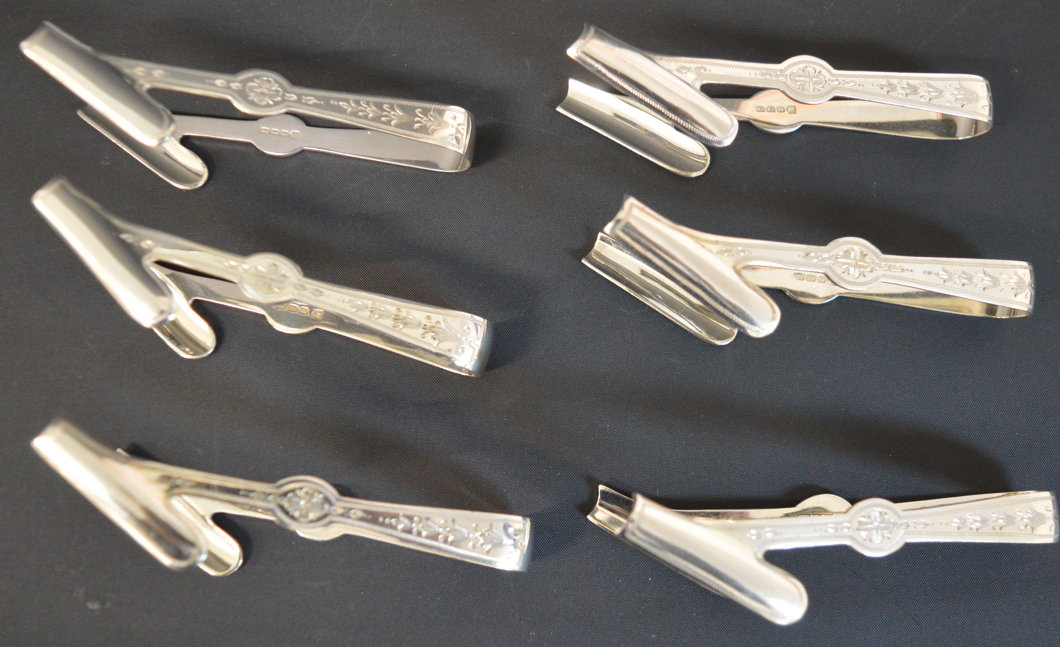 Set of six silver plated asparagus servers & serving tongs, cased set of silver plated berry - Image 2 of 2