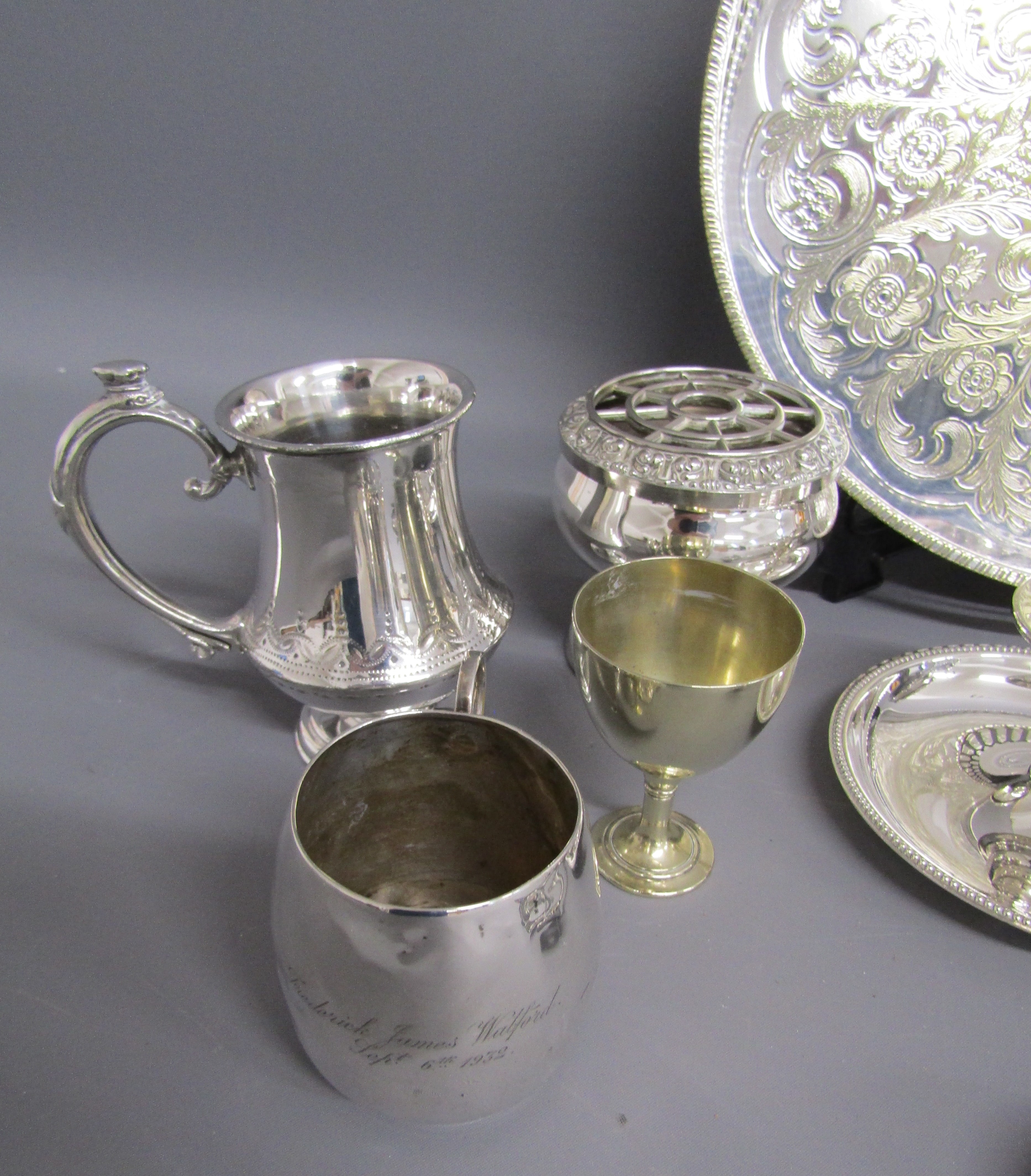 Silver christening tankard 'Frederick James Watford Sept 6th 1932 London (marks rubbed) 1.3ozt and a - Image 2 of 8