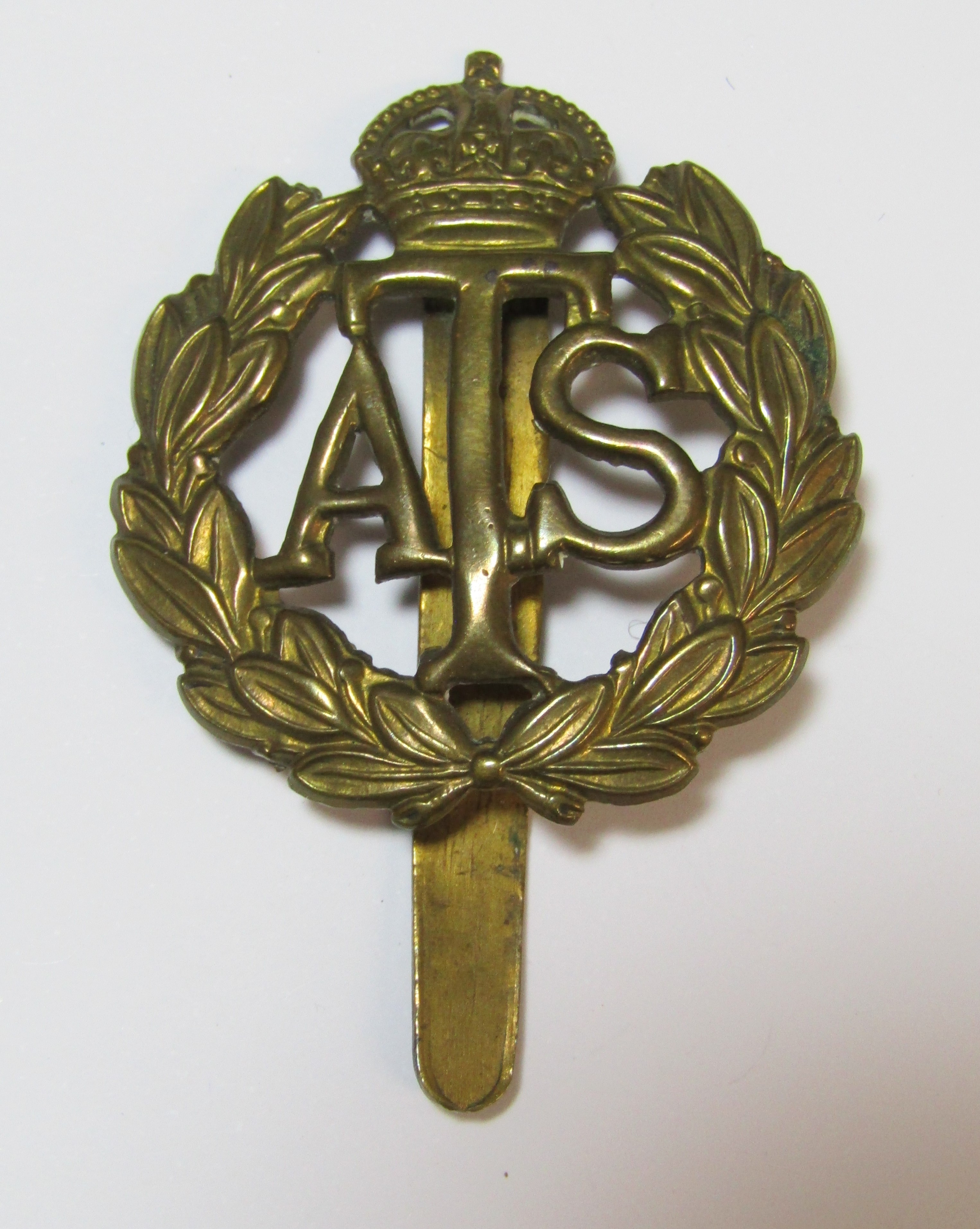WWII medal, the 1939-1945 & Atlantic star and ATS cap badge - Bild 4 aus 5