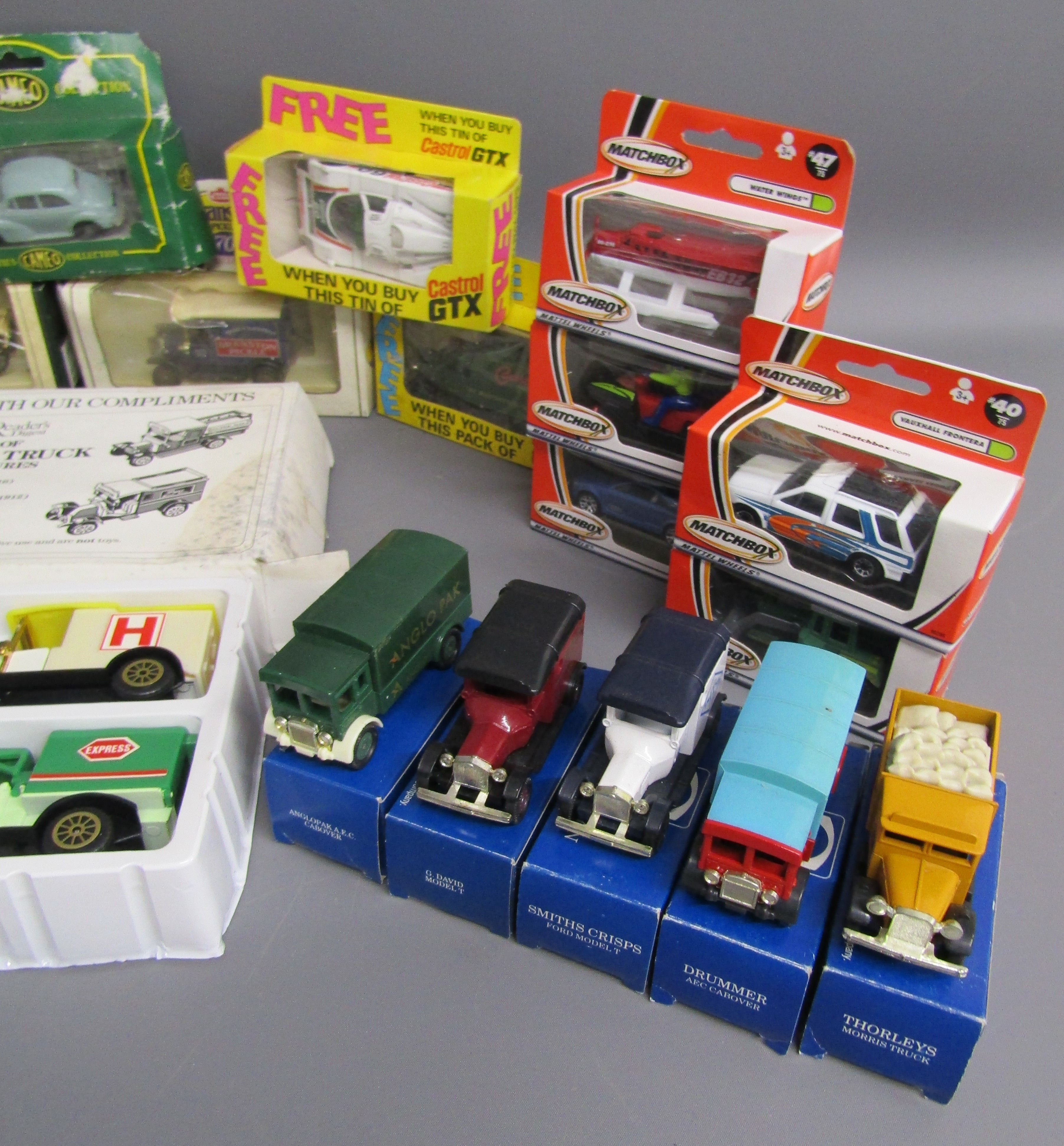 Die cast cars, some boxed, includes Matchbox, Days gone by etc - Image 6 of 9