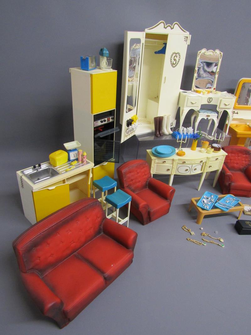 Original Sindy furniture includes bathroom, dressing table, wardrobe, kitchen units, 3 piece - Image 2 of 6