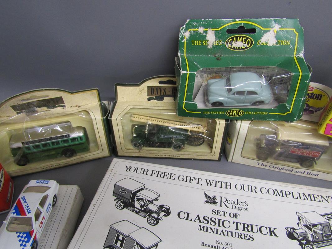 Die cast cars, some boxed, includes Matchbox, Days gone by etc - Image 4 of 9