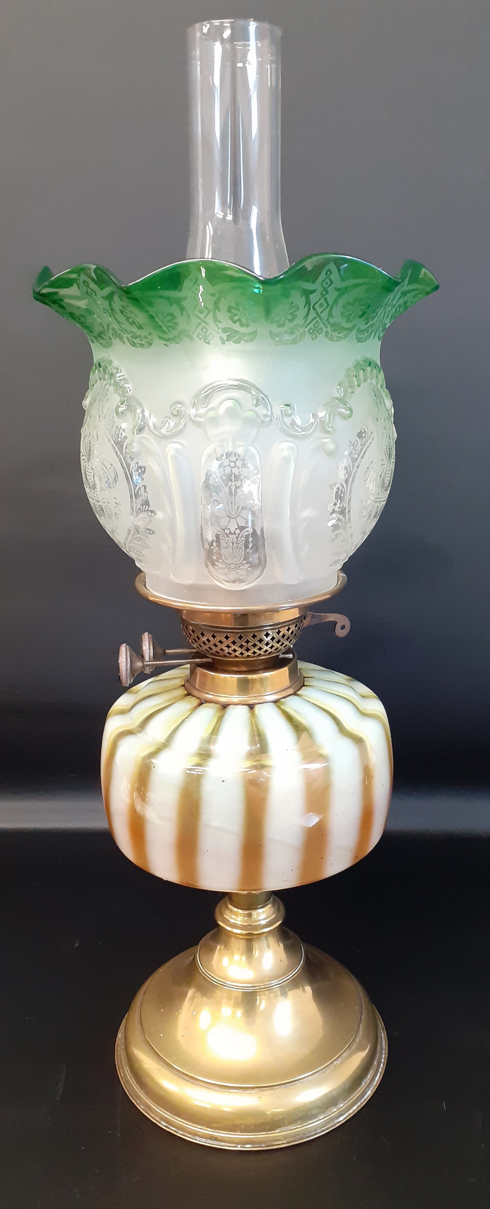 19th century brass paraffin lamp with glass reservoir & green etched glass shade 55cm