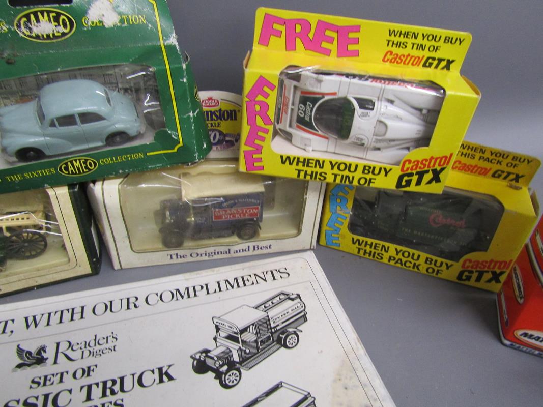 Die cast cars, some boxed, includes Matchbox, Days gone by etc - Image 5 of 9