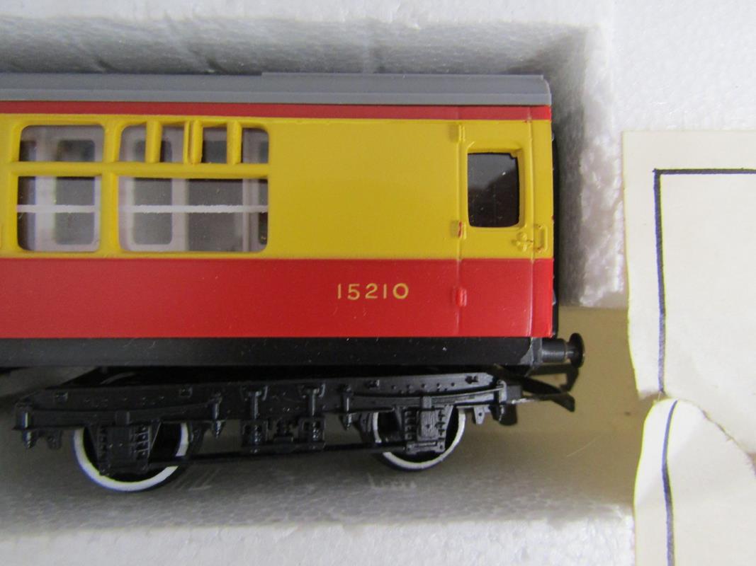 Hornby 'Iron Duke' 70047 train set includes carriages 34100 & 15210 - Image 9 of 10