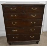 Tall Georgian oak chest of drawers on turned legs Ht 122cm W 98cm D 50cm