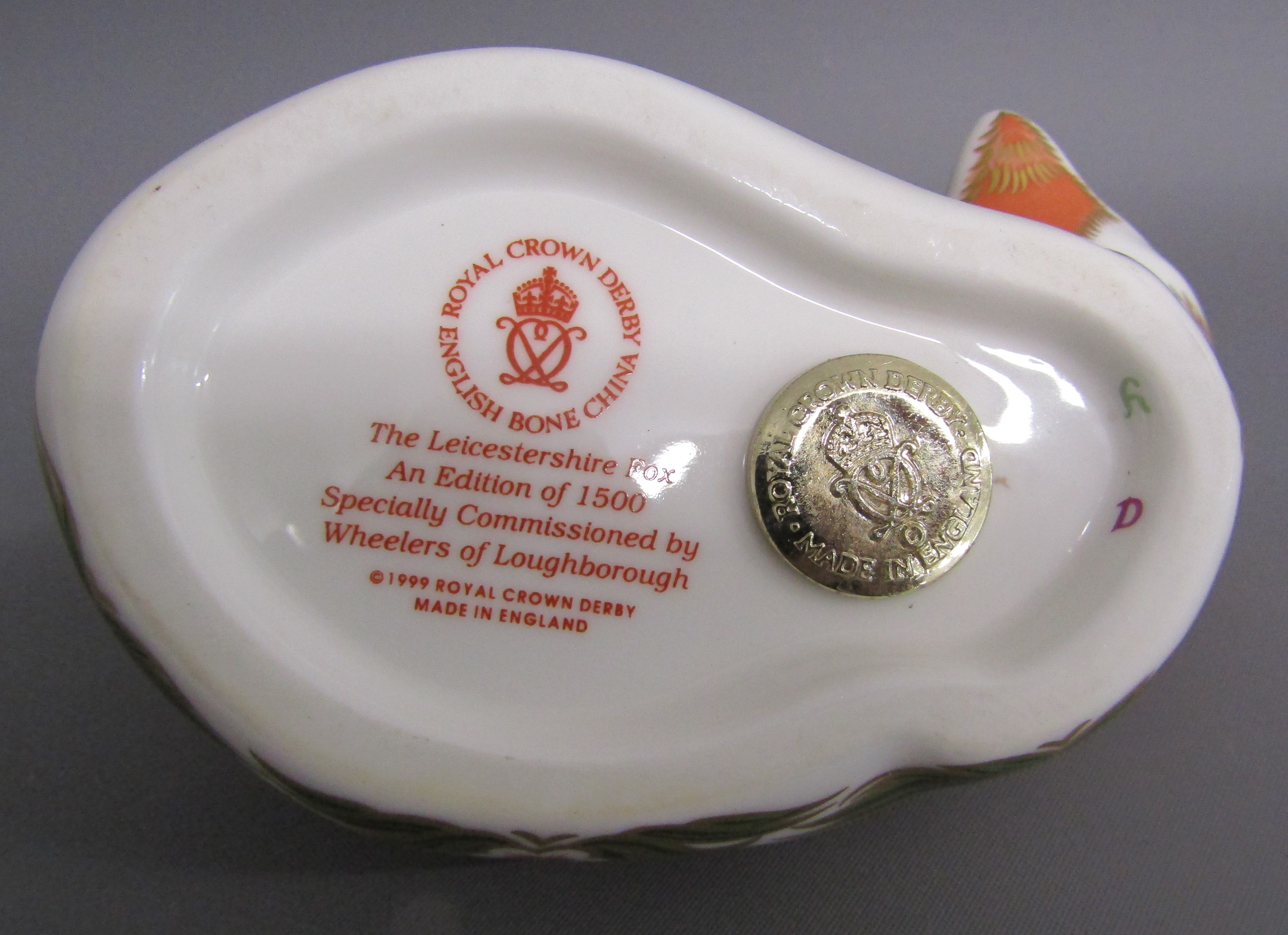 2 Royal Crown Derby paperweights - Leicestershire Fox limited edition 1326/1500 & Endangered Species - Image 11 of 11