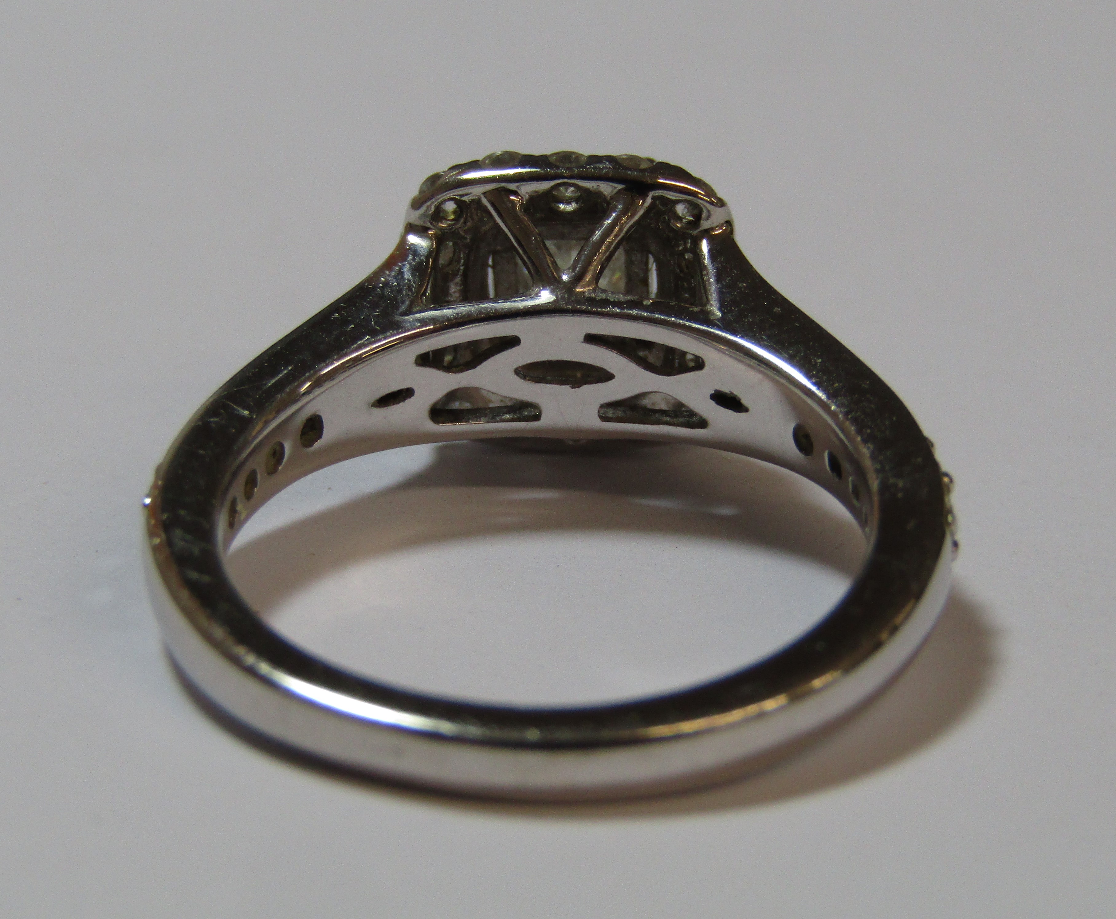 18ct white gold diamond ring with central princess cut 0.60ct diamond measuring 4.73 x 4.51 x 3. - Image 5 of 15