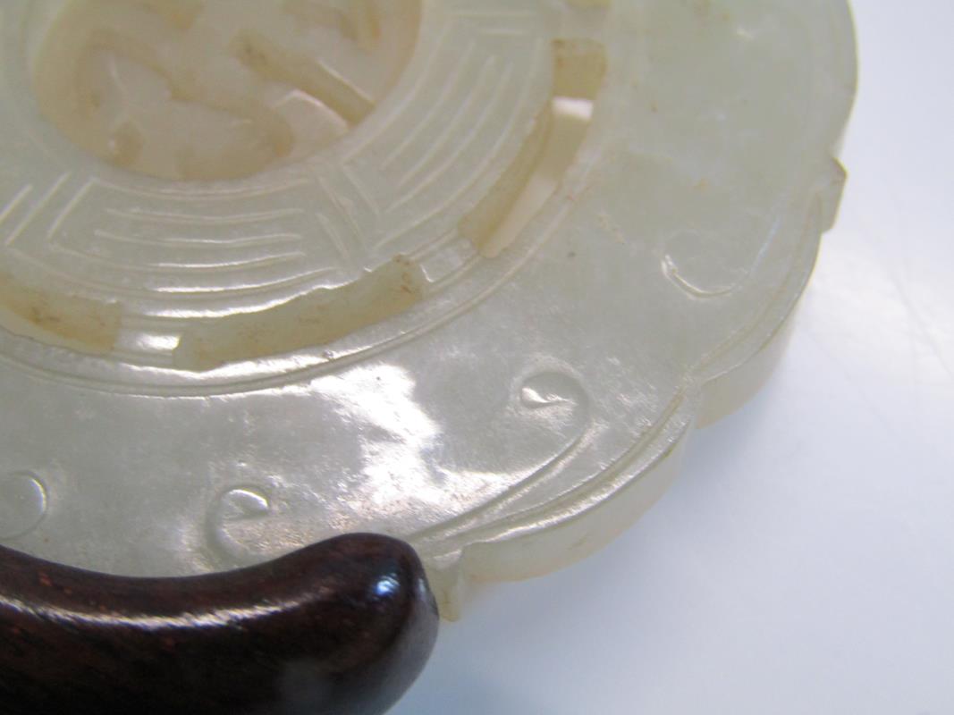 Boxed set of 6 Chinese silver spoons with decorative floral stem and set with circular jade - Image 15 of 15