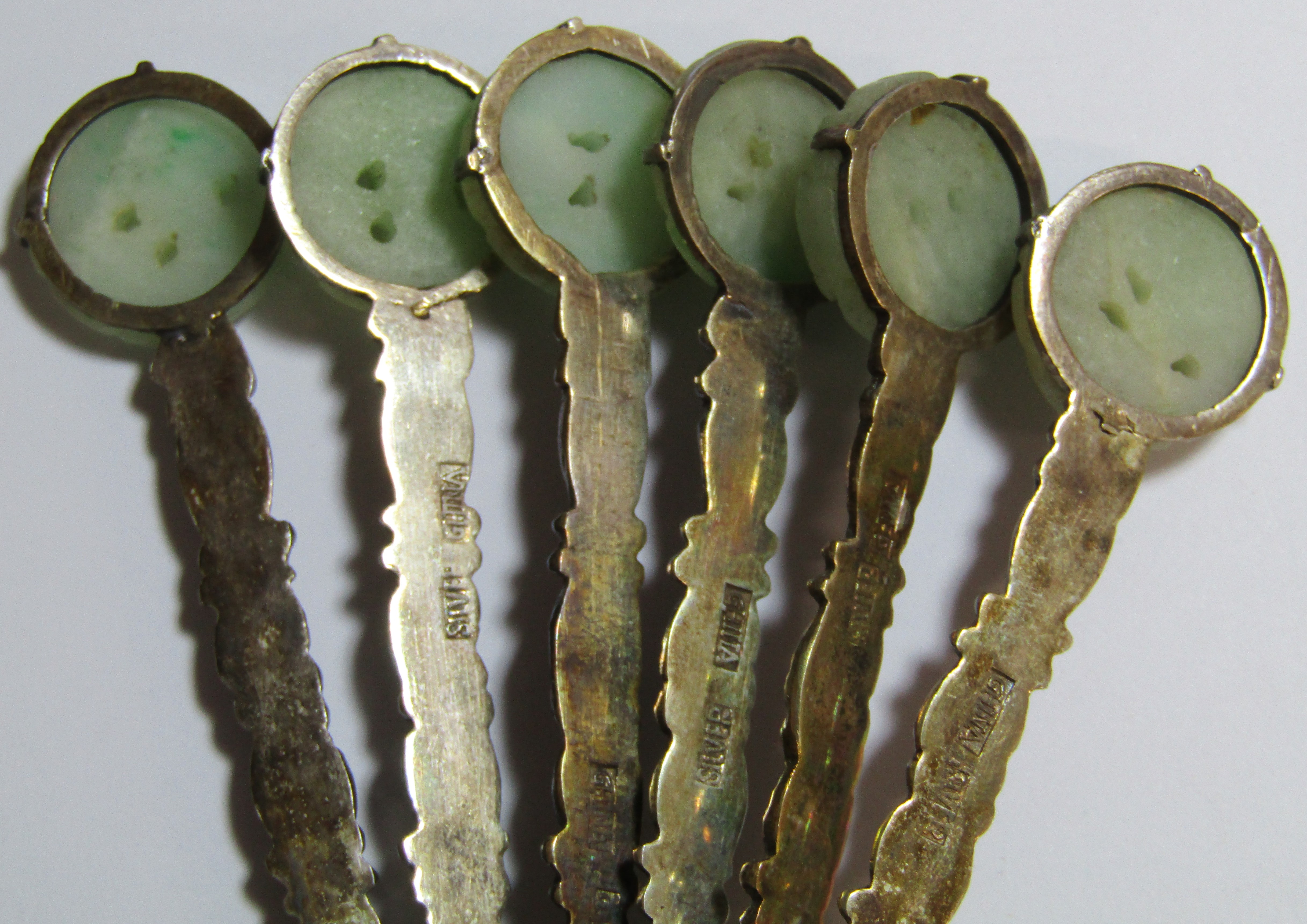 Boxed set of 6 Chinese silver spoons with decorative floral stem and set with circular jade - Image 7 of 15
