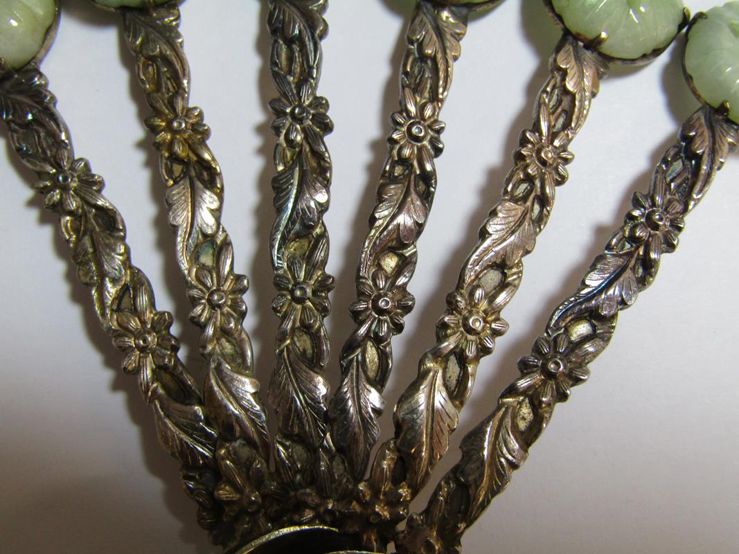 Boxed set of 6 Chinese silver spoons with decorative floral stem and set with circular jade - Image 5 of 15