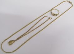 9ct gold necklace 2.1g - 9ct gold Paddington Bear bracelet 1.3g & 9ct gold bow ring 1.3g - Ring size