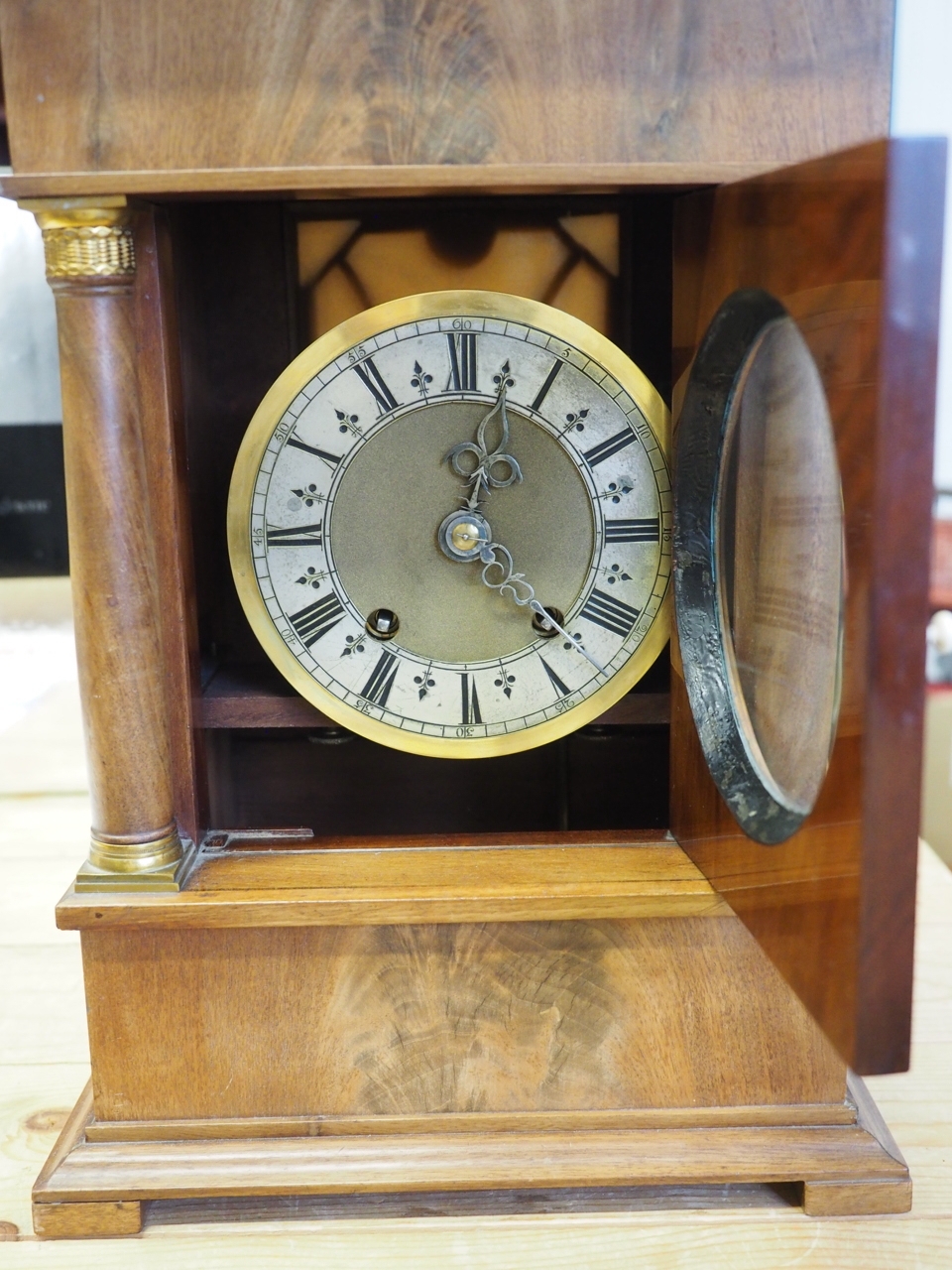 An early 19th century Danish figured mahogany mantel clock with silvered chapter ring and eight- - Image 2 of 4