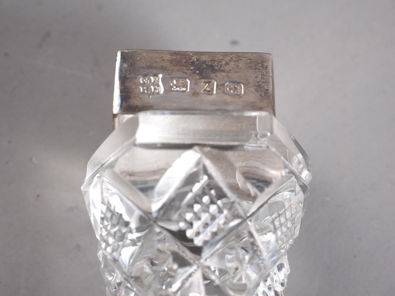 A pair of cut glass and silver mounted knife rests, in fitted box - Image 3 of 3