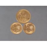 A Mexican 5 pesos gold coin and two Mexican 2 1/2 pesos gold coins, 8.3g gross