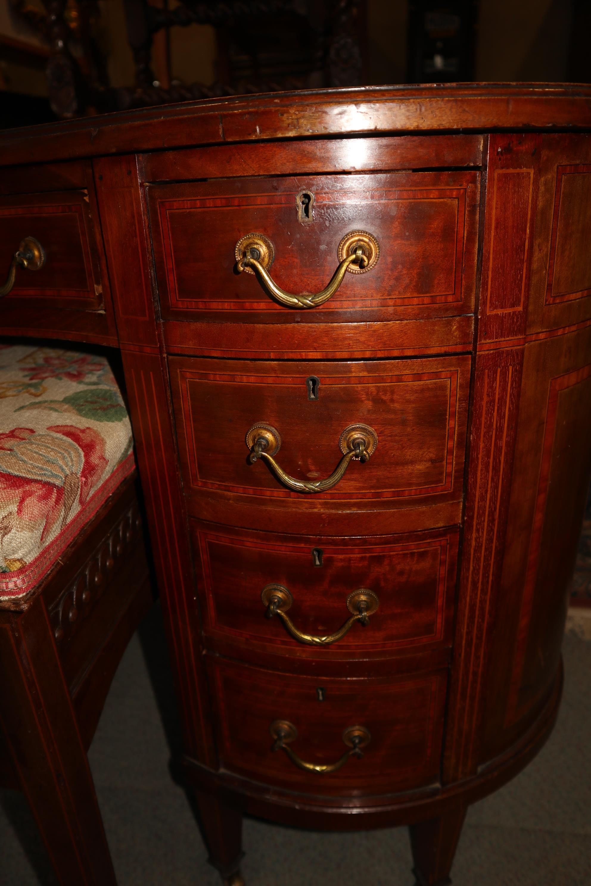 A Gillows style mahogany, satinwood banded and box line inlaid kidney-shape desk, fitted eight - Image 2 of 11