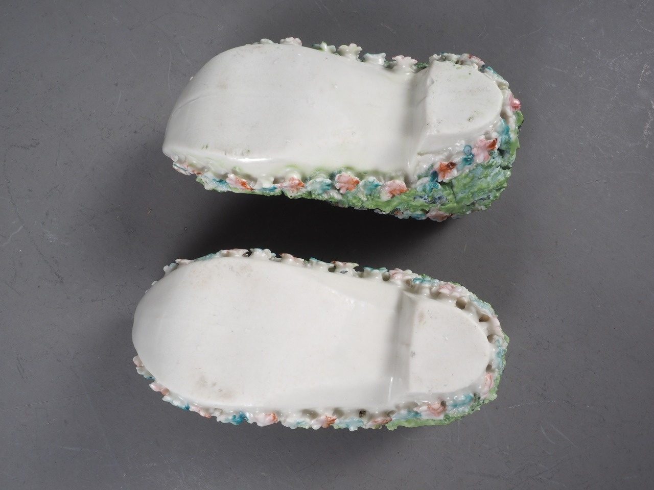 A pair of 19th century Continental porcelain "Moss Ware" clogs, 5" long - Image 3 of 4