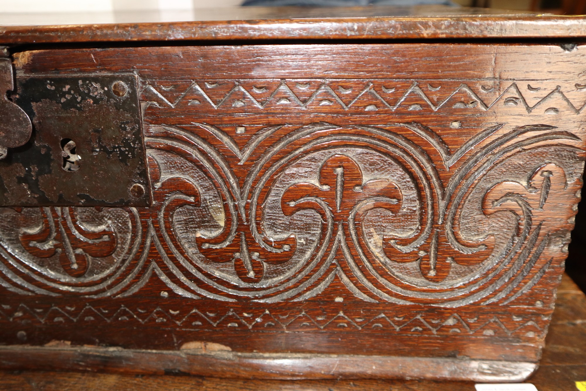 A late 17th century carved oak Bible/lace box, 25" wide x 15" deep x 9" high - Image 2 of 5