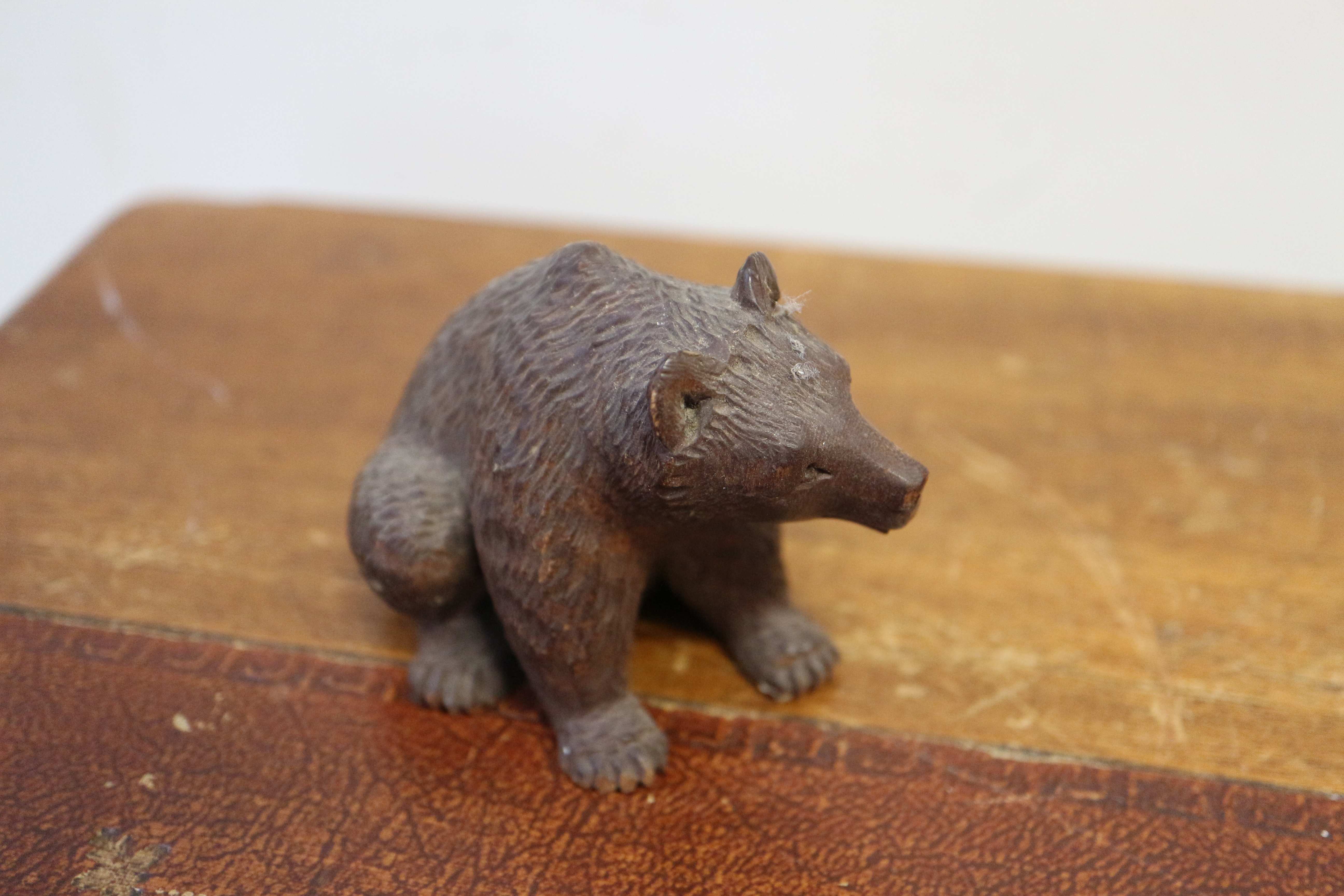 A collection of ceramic and other miniatures, Wade animals, etc - Image 8 of 9