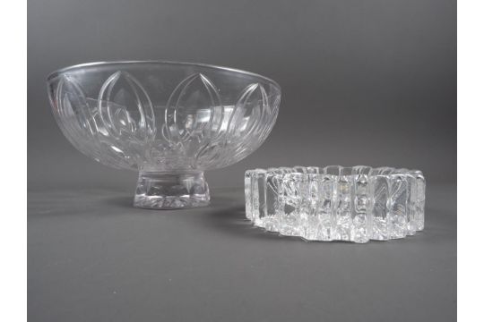 A Stuart Crystal cut glass bowl, 11" dia, and a Whitefriars cut glass dish, 6" dia - Image 1 of 2