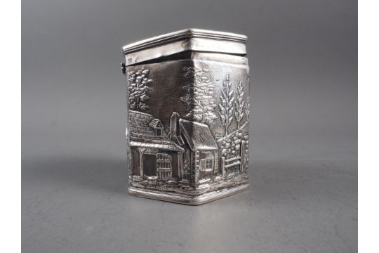 A silver hexagonal-shaped tea caddy with hinged lid and embossed figures and two scene decoration, 3 - Image 5 of 5