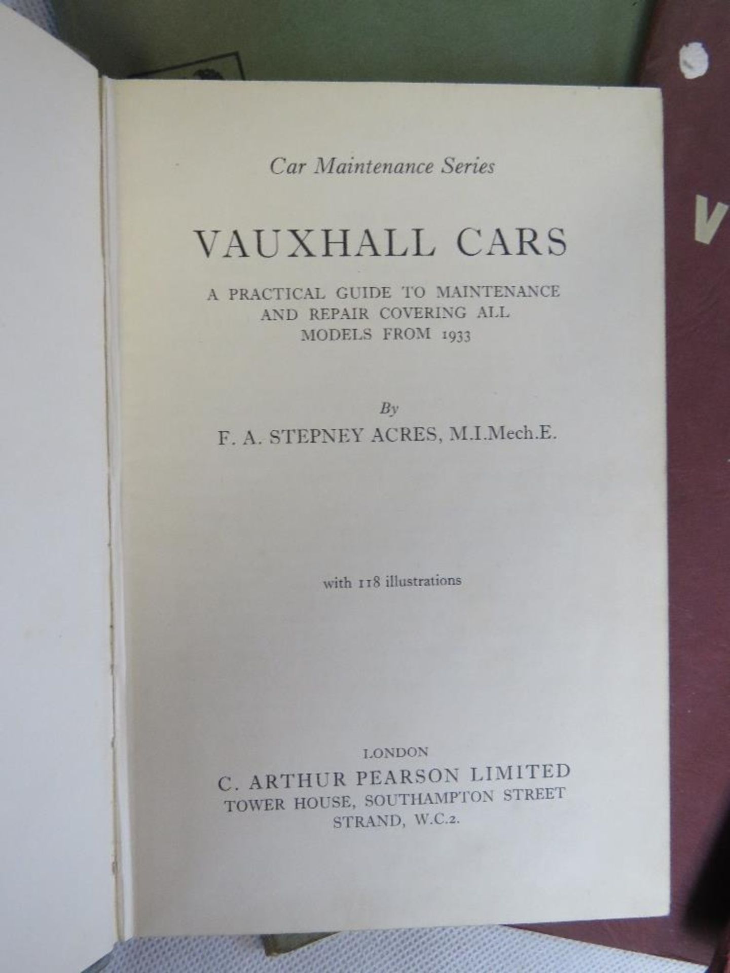 A quantity of Vauxhall handbooks and Pearson's car servicing books. - Image 2 of 5