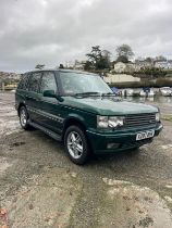 A smart Range Rover P38 30th Anniversary Wimbledon Edition Engine and gearbox having covered