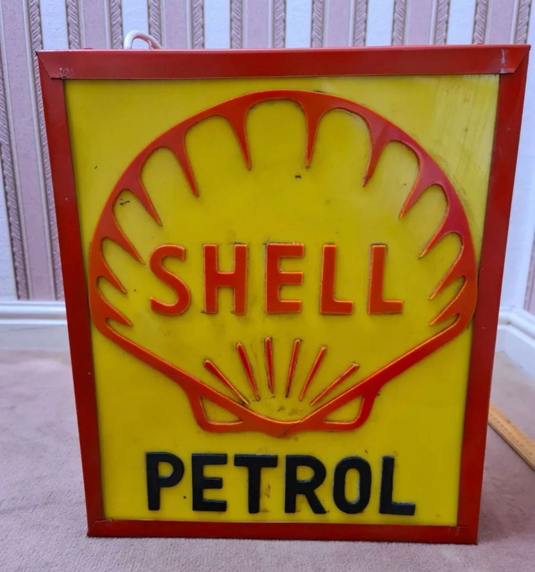 A contemporary illuminated Shell Petrol box sign, approx 42 x 36 x 10cm. - Image 8 of 8