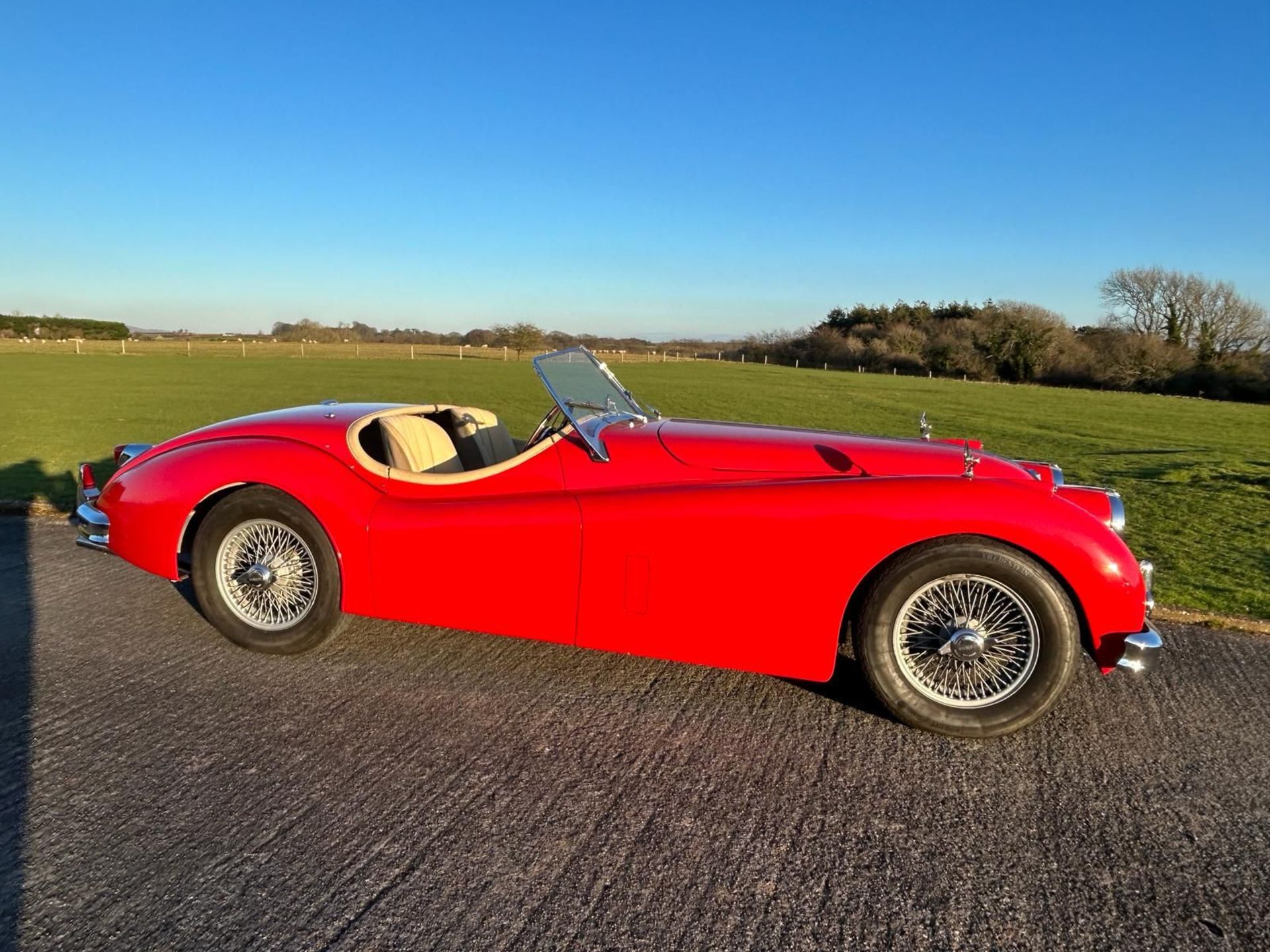 Jaguar XK140 Nostalgia kit car based on a Jaguar XJ6 1986 - Image 10 of 41