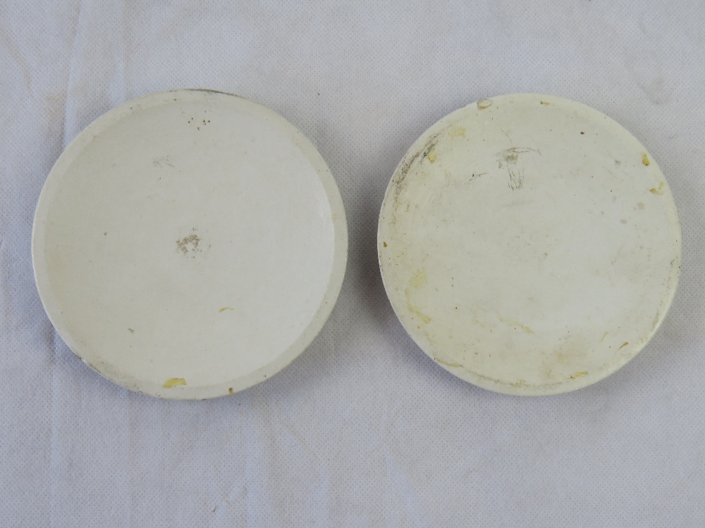A pair of Pratt style pot lids, each having hunting scene upon. - Image 4 of 4