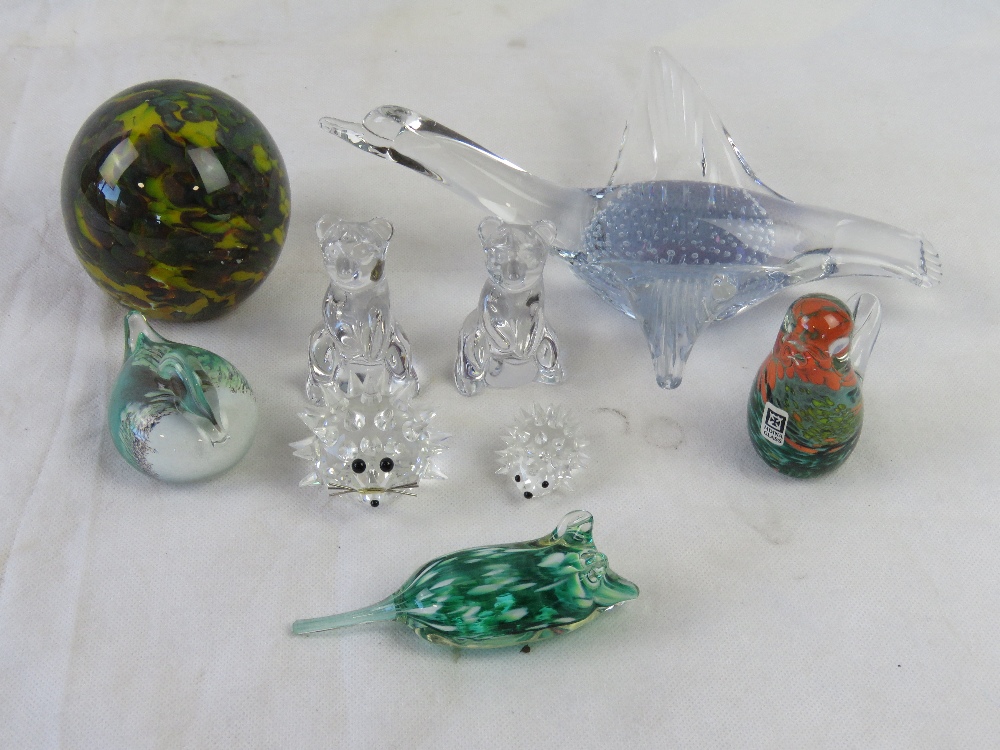 A quantity of paperweights including Swarovski crystal hedgehogs, Mdina glass, Selkirk glass,