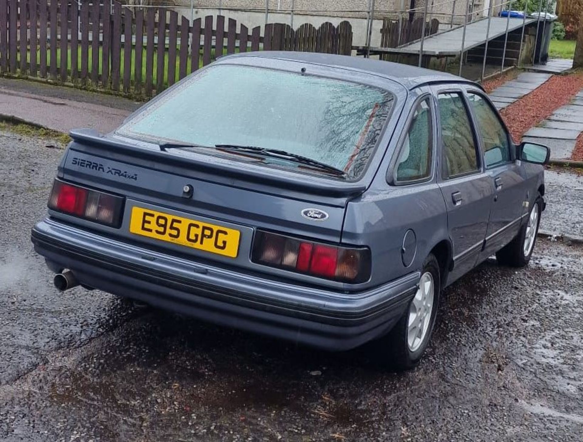 Ford Sierra XR4x4 1988 A very well presented and useable example of this timeless modern classic - Bild 14 aus 15