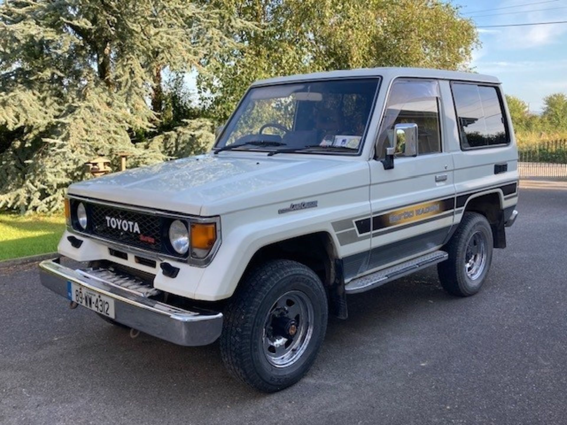 Toyota Landcruiser 1989 A nice example of this increasingly collectable 4x4 from long term