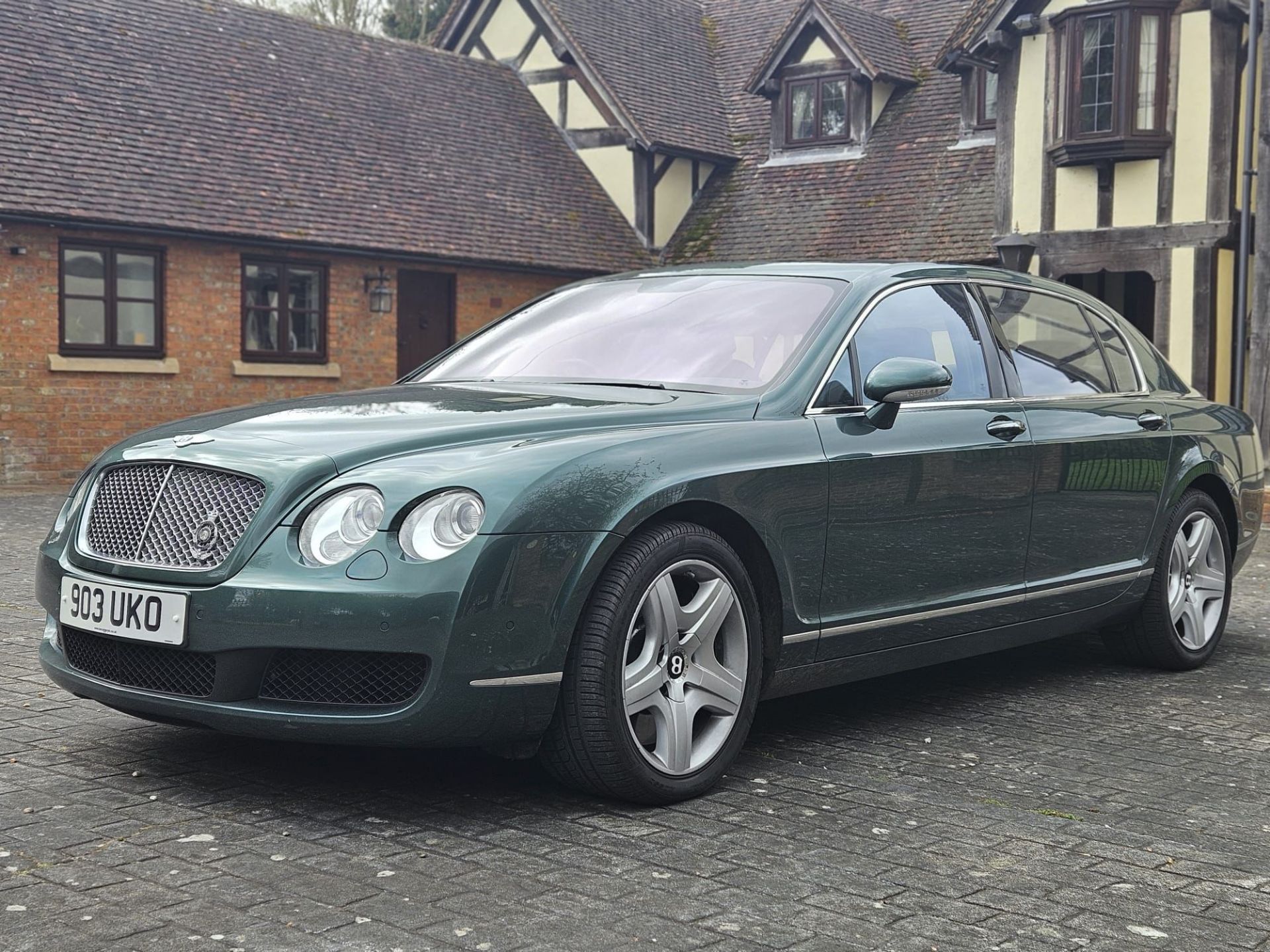 2006 Bentley Flying Spur - ULEZ compliant and only 18,000 miles from new - Bild 2 aus 25