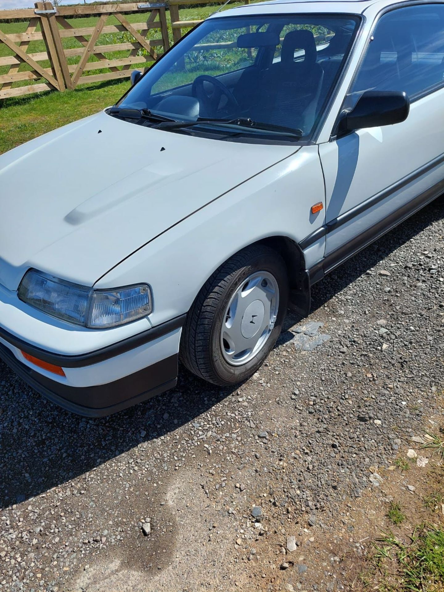1989 Honda CRX with 17 service stamps and 12 months MOT - Image 4 of 19