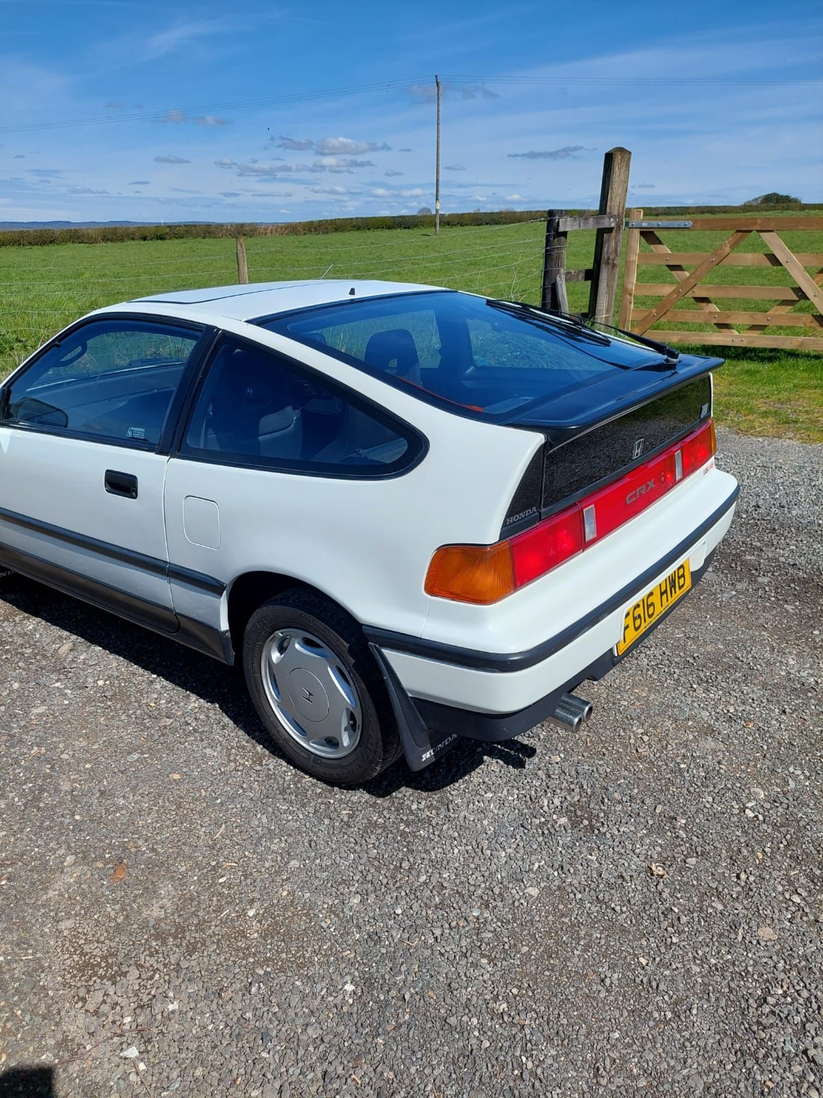 1989 Honda CRX with 17 service stamps and 12 months MOT - Image 7 of 19