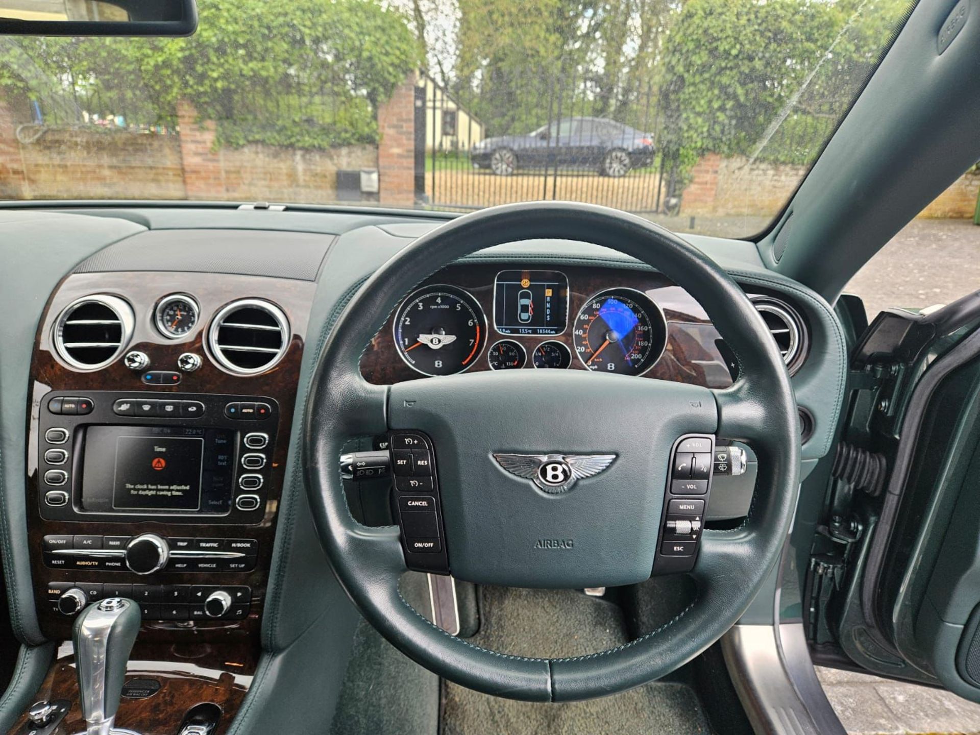 2006 Bentley Flying Spur - ULEZ compliant and only 18,000 miles from new - Image 10 of 25