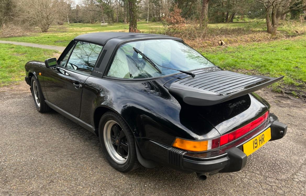 1988 Porsche Carrera Targa 3.2 - 61,000 miles of which only 3500 in past 25 years with current owner - Image 6 of 15