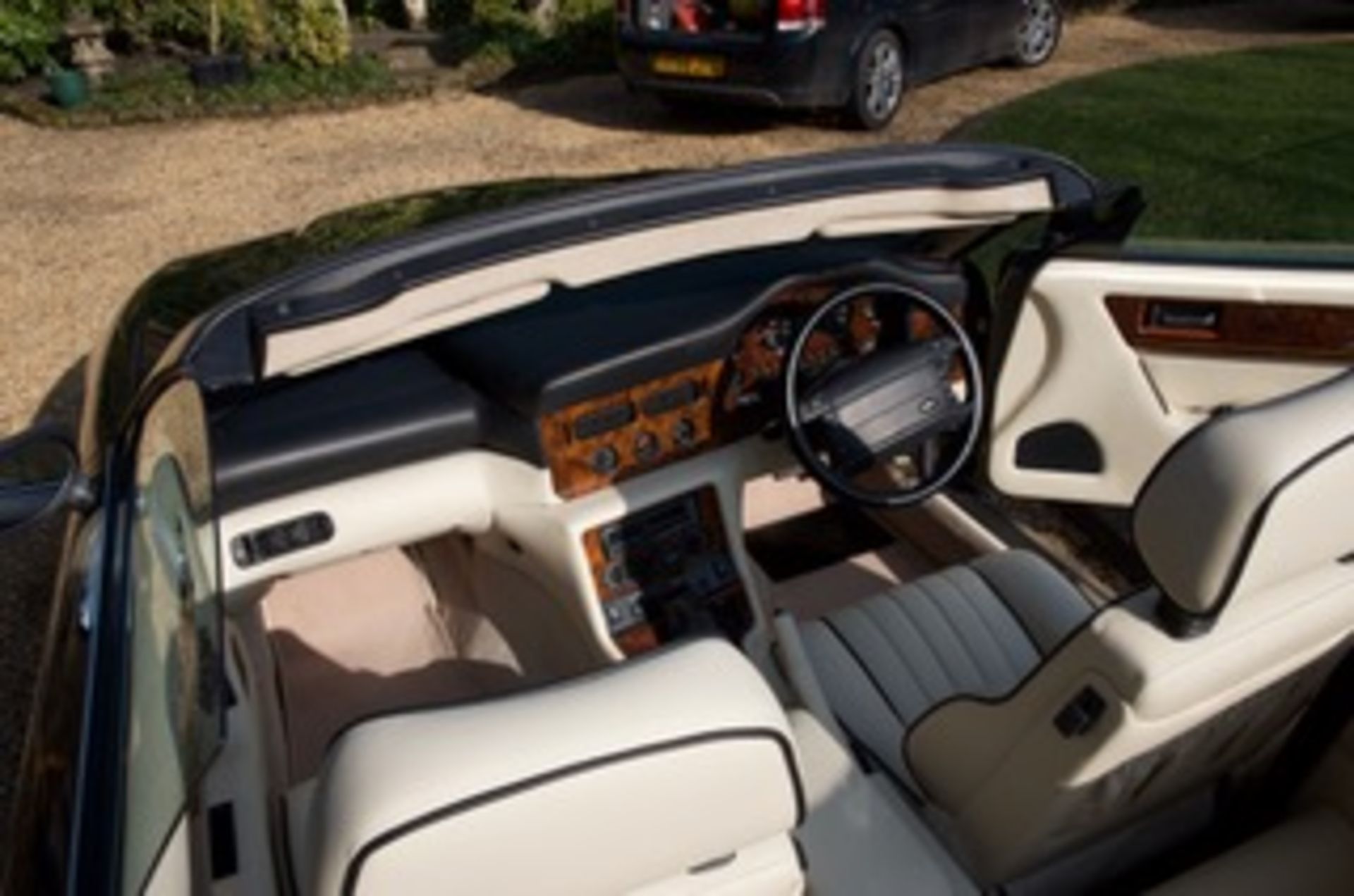 1993 Aston Martin Virage Volante - Having 11 months MOT and aviators number plate H1 AGL - Image 36 of 48