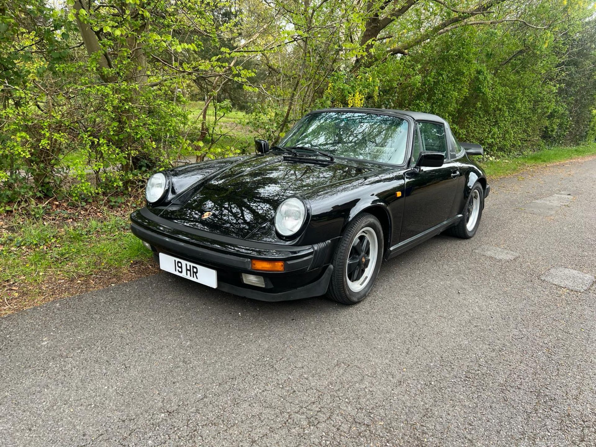1988 Porsche Carrera Targa 3.2 - 27 yrs ownership, 61,000 miles with only 3500 miles in last 25 yrs - Image 4 of 18