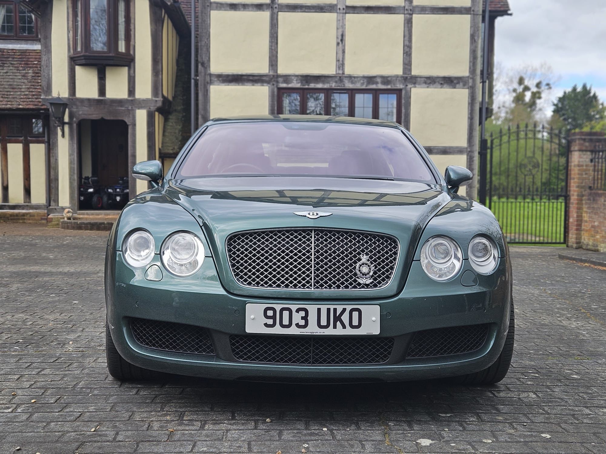 2006 Bentley Flying Spur - ULEZ compliant and only 18,344 miles